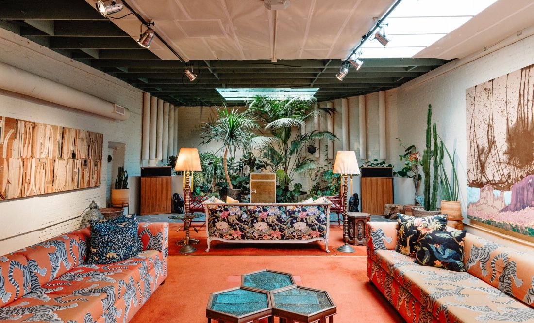 Vintage furnishings can be arranged in various ways to create the perfect flow and atmosphere for your event.